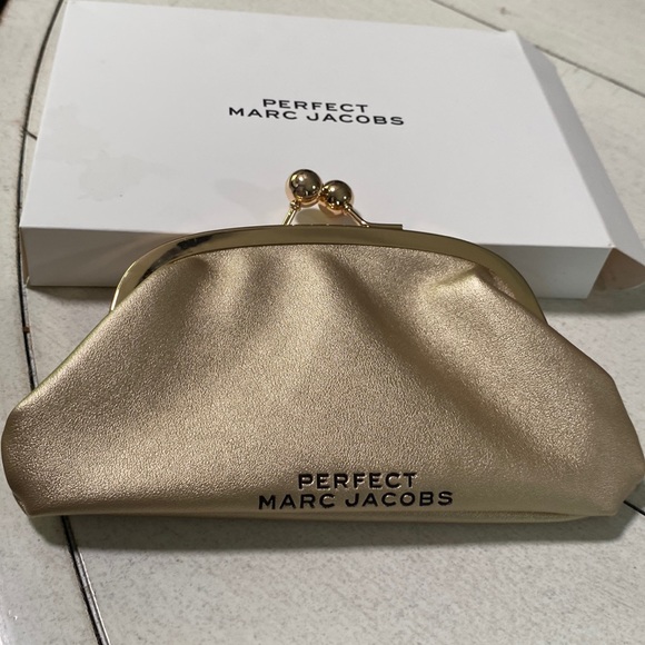 Marc Jacobs Bags Marc Jacobs Cosmetic Bag New Poshmark